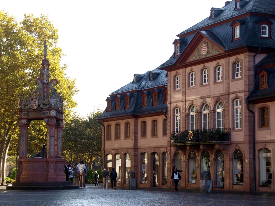 Mainz, am Domplatz