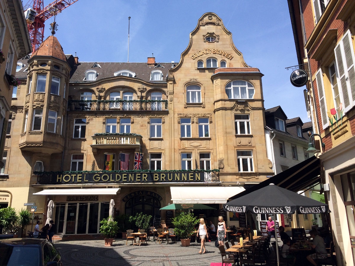 Hotel Goldener Brunnen